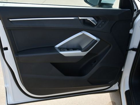 Used 2020 Audi Q3 2.0T Premium image 7