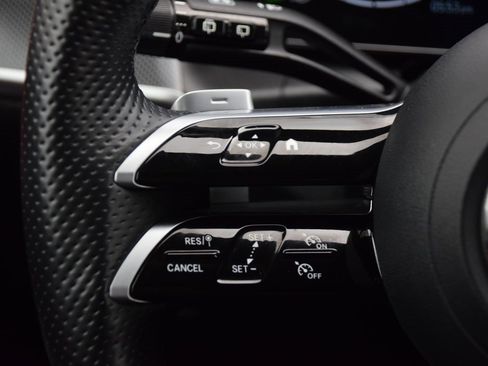 Certified 2024 Mercedes-Benz GLC 300 image 23