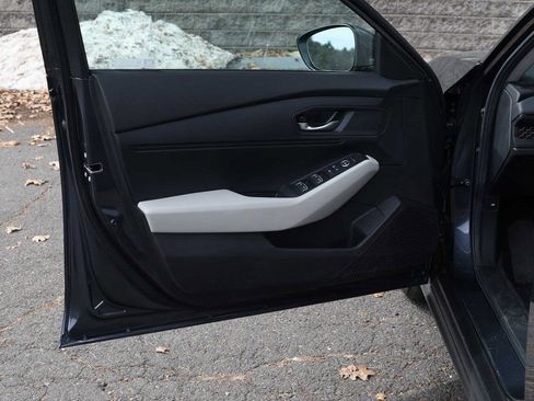 Used 2025 Honda Accord LX image 22