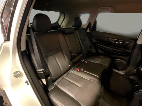 Used 2020 Nissan Rogue SL image 30