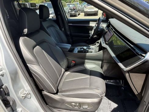 Used 2025 Jeep Wagoneer S Limited AWD/4WD image 9