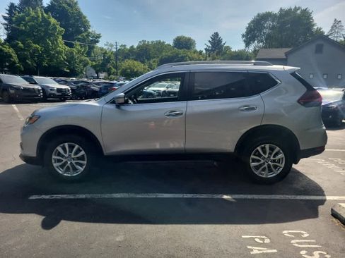 Used 2018 Nissan Rogue SV AWD/4WD image 7