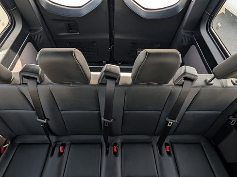 Used 2024 Mercedes-Benz Sprinter 2500 image 26