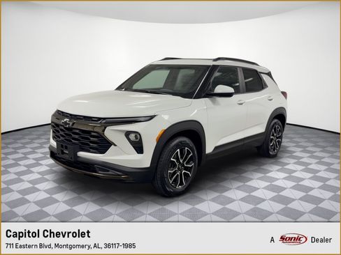 Used 2024 Chevrolet TrailBlazer ACTIV w/ Convenience Package AWD/4WD image 1