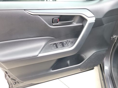 Certified 2025 Toyota RAV4 LE FWD image 20