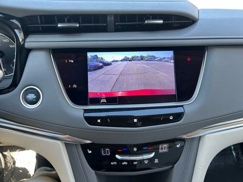Used 2021 Cadillac XT5 Premium Luxury AWD/4WD image 18