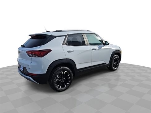 Used 2023 Chevrolet TrailBlazer LT w/ Convenience Package image 8