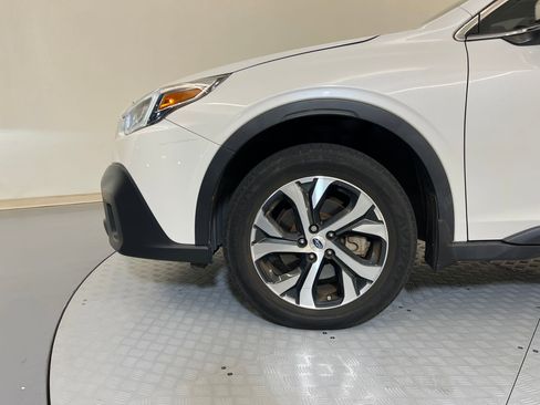 Used 2022 Subaru Outback Touring XT image 8