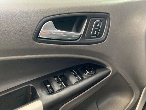 Used 2019 Ford Transit Connect XLT w/ Driver-Assist Package image 9