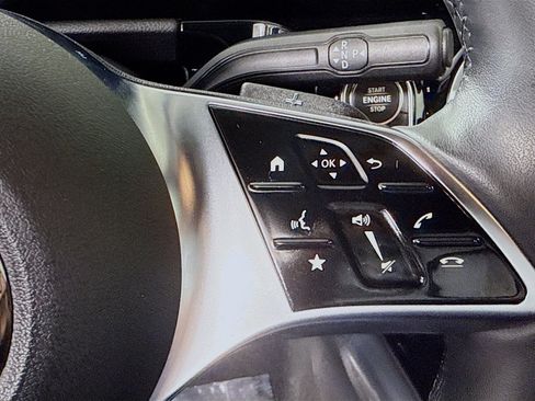 Used 2025 Mercedes-Benz GLA 250 4MATIC image 15