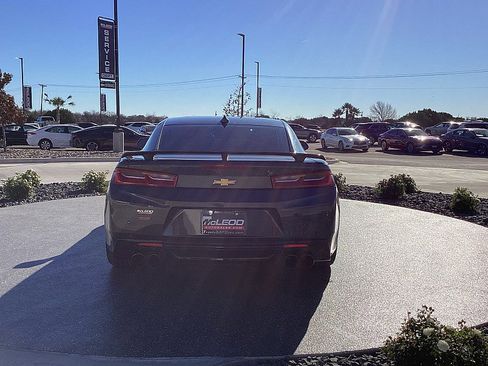 Used 2018 Chevrolet Camaro SS image 6