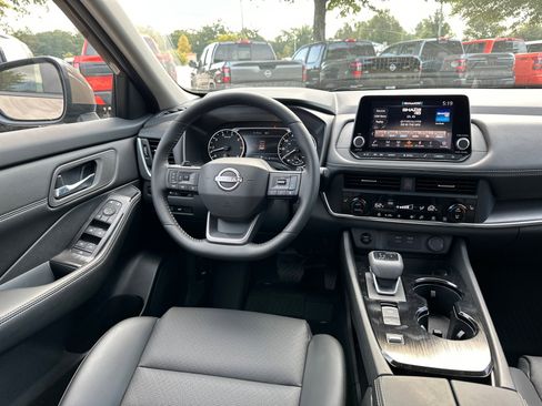 New 2025 Nissan Rogue SV w/ SV Premium Package image 23