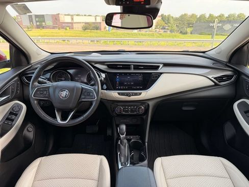 Used 2020 Buick Encore GX Essence w/ Experience Buick Package FWD image 3