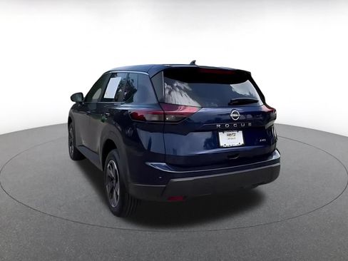 Used 2025 Nissan Rogue SV AWD/4WD image 11