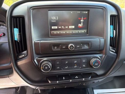 Used 2017 GMC Sierra 3500 4x4 Regular Cab w/ Sierra Convenience Package image 18