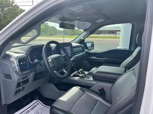 Used 2025 Ford F150 Lariat w/ Equipment Group 501A Mid AWD/4WD image 18