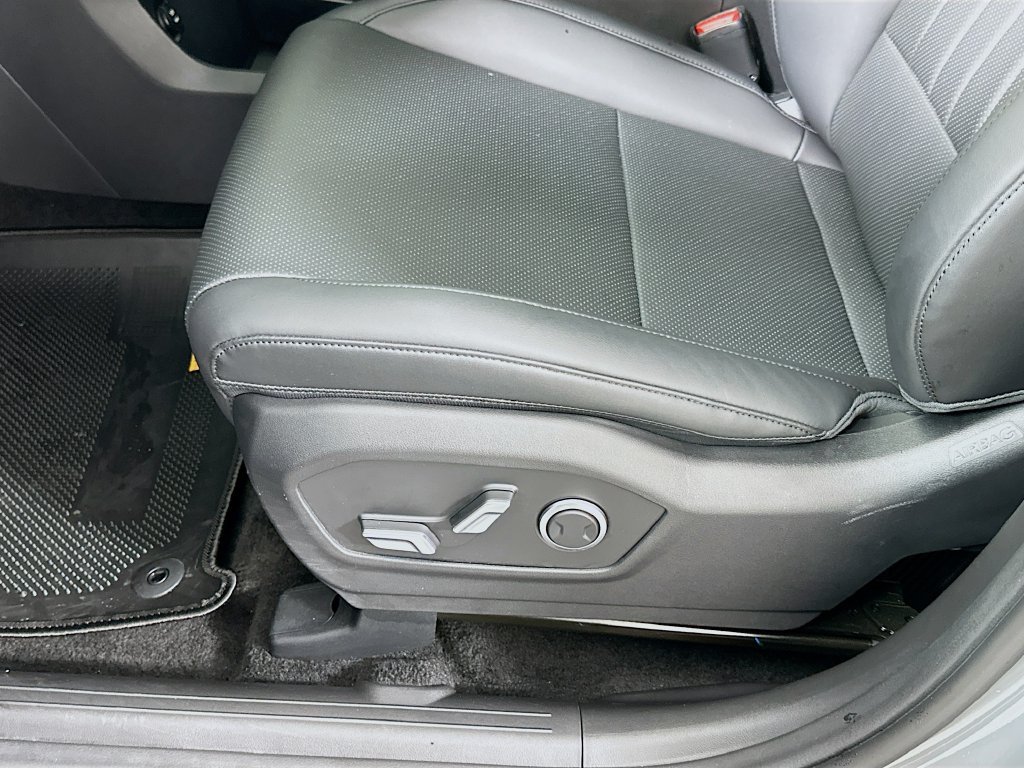 Certified 2025 Hyundai Santa Fe SEL FWD image 20