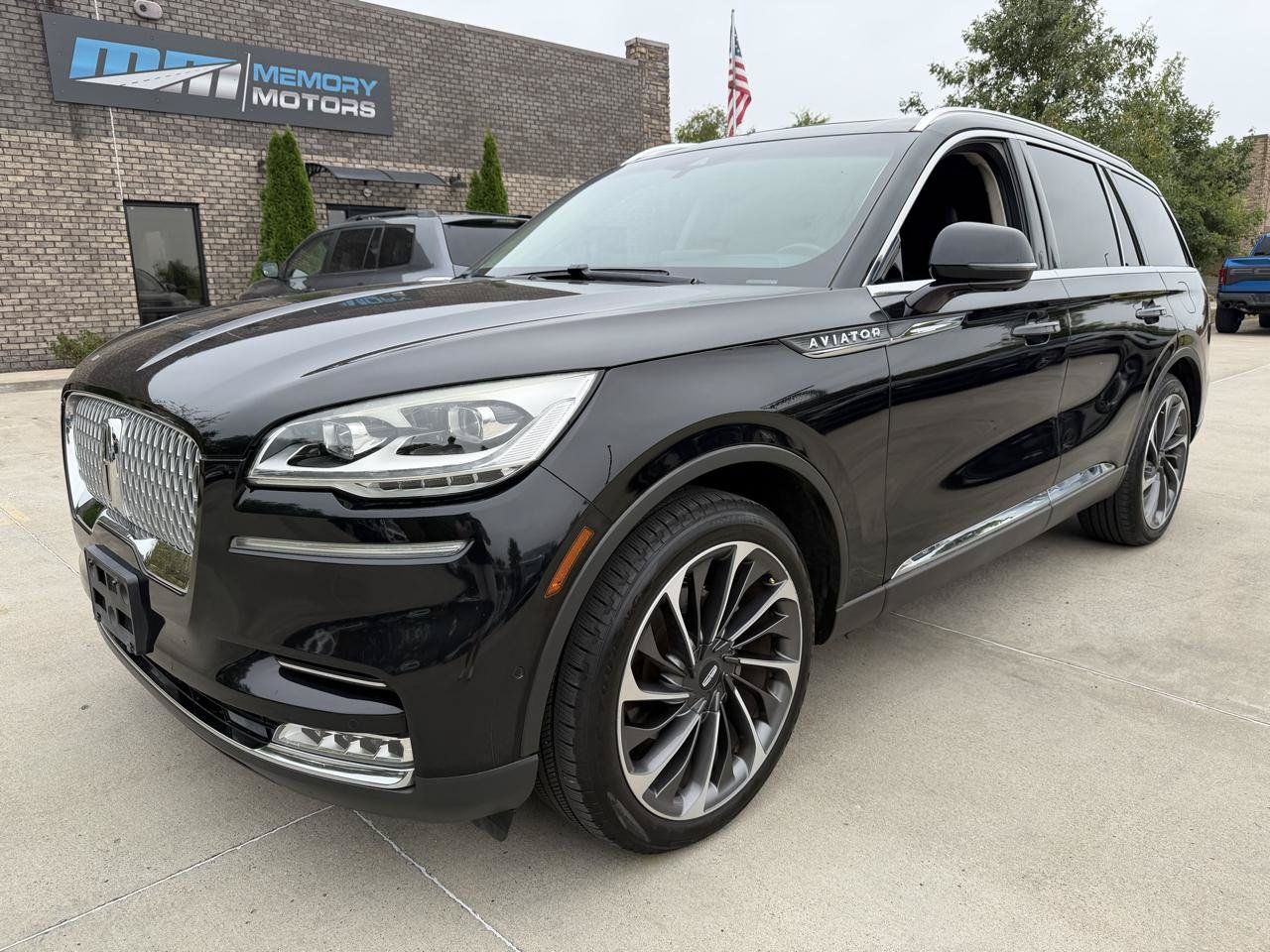 Used 2020 Lincoln Aviator Reserve w/ Equipment Group 202A AWD/4WD image 1