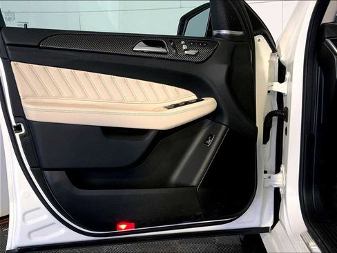 Used 2019 Mercedes-Benz GLE 43 AMG 4MATIC image 25