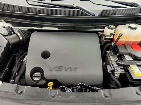 Used 2023 Chevrolet Traverse LT w/ LPO, Floor Liner Package AWD/4WD image 25