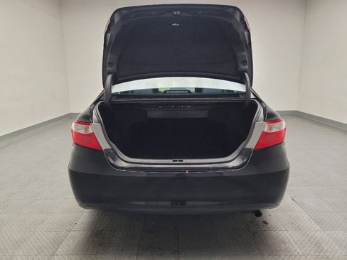 Used 2015 Toyota Camry LE image 29