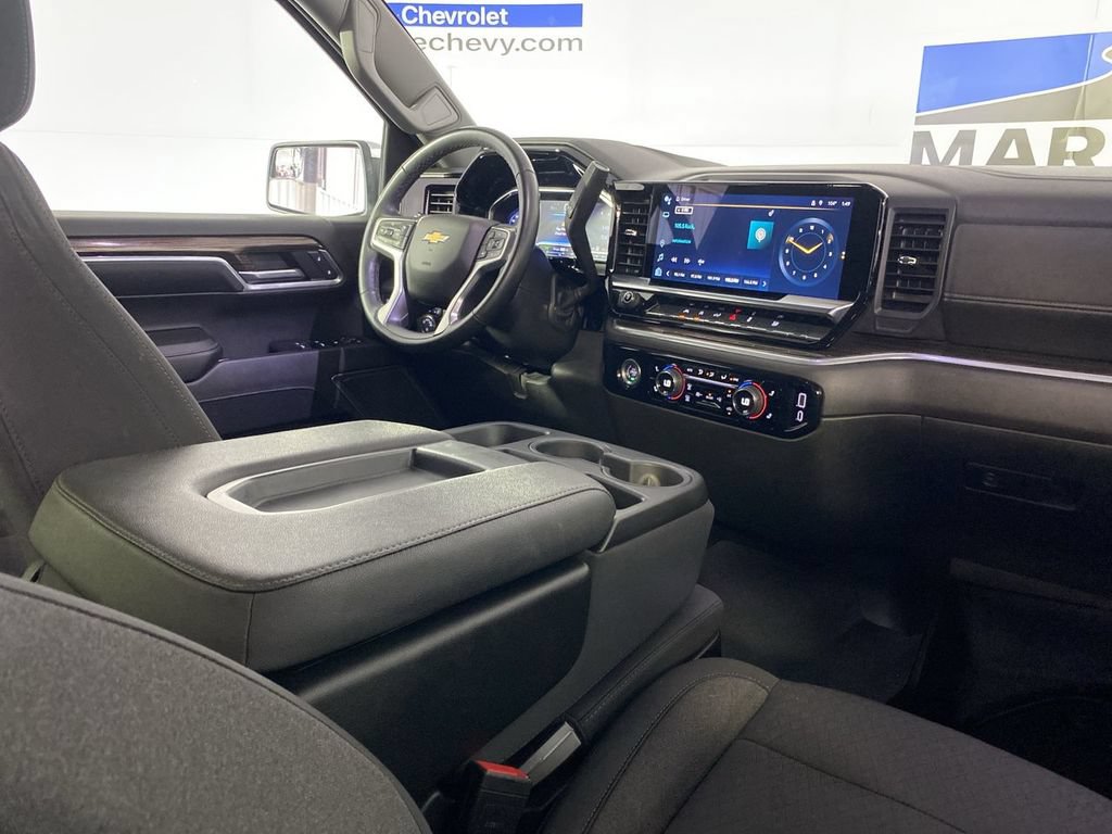Used 2024 Chevrolet Silverado 1500 LT w/ Protection Package AWD/4WD image 26