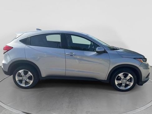 Certified 2021 Honda HR-V LX image 8