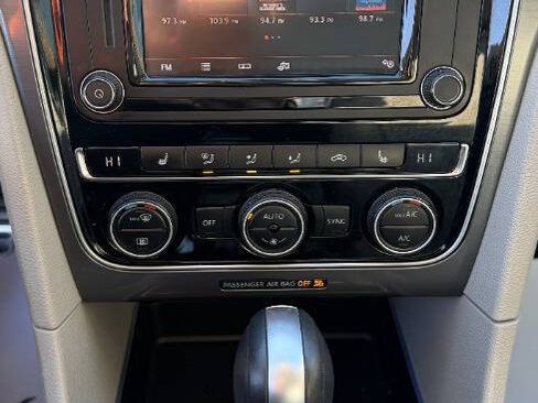Used 2018 Volkswagen Passat 2.0T S image 17