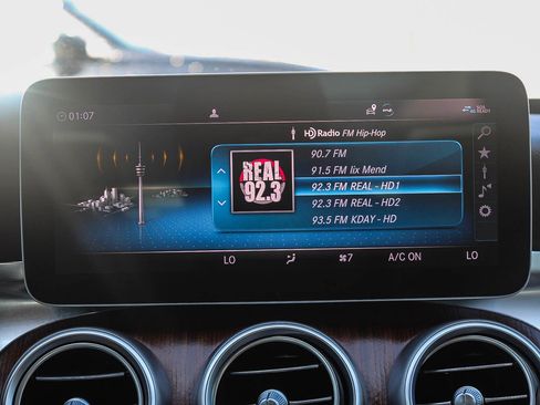 Used 2021 Mercedes-Benz C 300 Sedan image 15