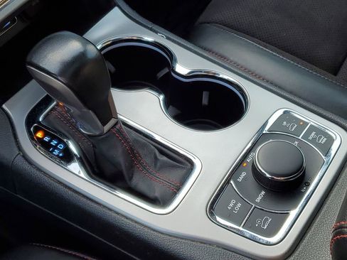 Used 2021 Jeep Grand Cherokee Trailhawk image 24