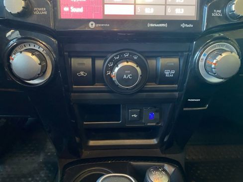 Used 2023 Toyota 4Runner TRD Off-Road Premium image 28