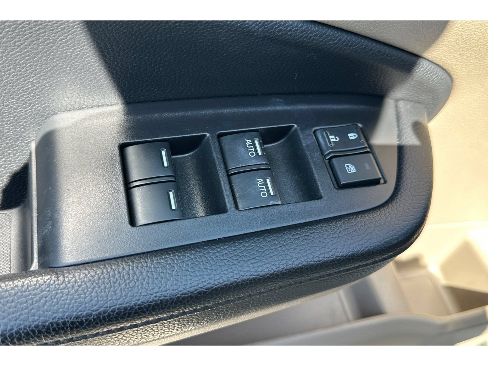 Used 2019 Honda Pilot EX-L image 9