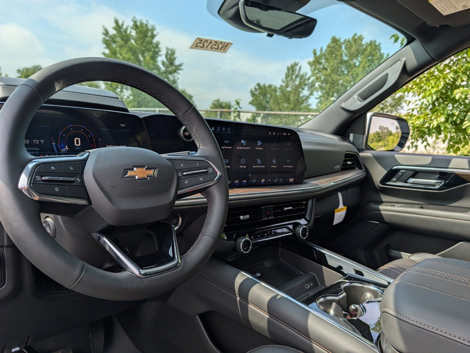 New 2026 Chevrolet Suburban High Country w/ Sun And Tow Package AWD/4WD image 33