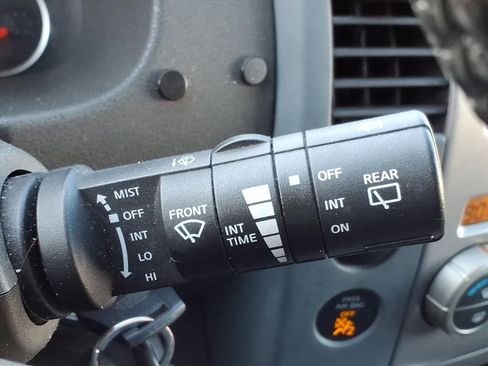 Used 2005 Nissan Pathfinder SE Off-Road RWD image 19