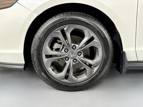 Certified 2023 Honda Accord EX image 30