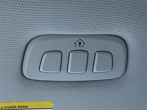 New 2025 Ford Expedition Active image 25