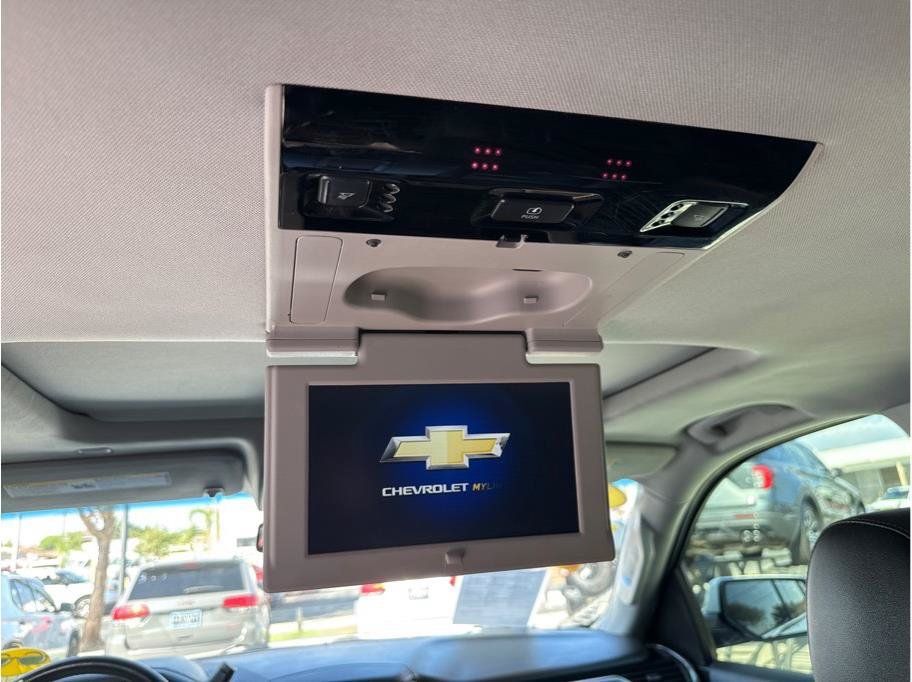 Used 2019 Chevrolet Suburban LT AWD/4WD image 42