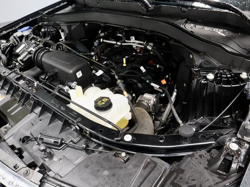 Certified 2023 Ford Explorer XLT image 18
