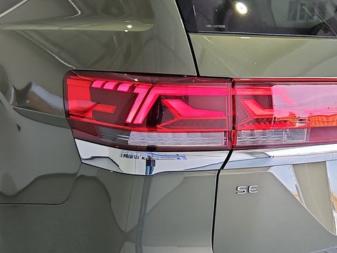 New 2026 Volkswagen Atlas SE image 7