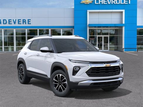 New 2026 Chevrolet TrailBlazer LT w/ Driver Confidence Package image 7