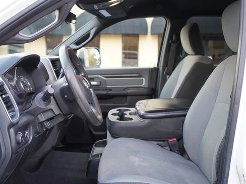 Used 2021 RAM 2500 Big Horn image 22