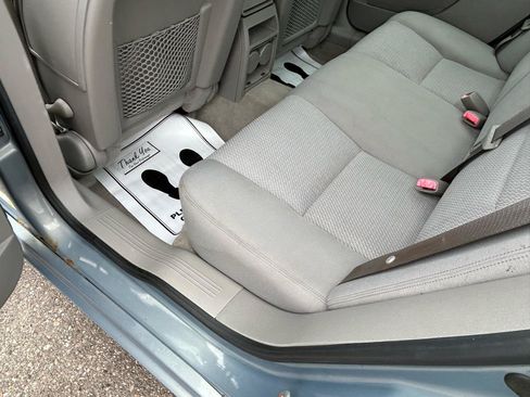 Used 2007 Saturn Aura XE FWD image 9