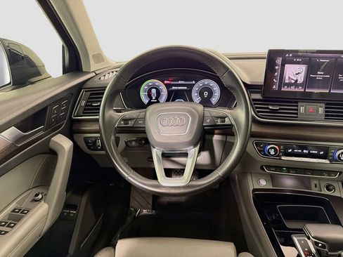Used 2023 Audi Q5 e Premium Plus w/ Premium Plus Package AWD/4WD image 24