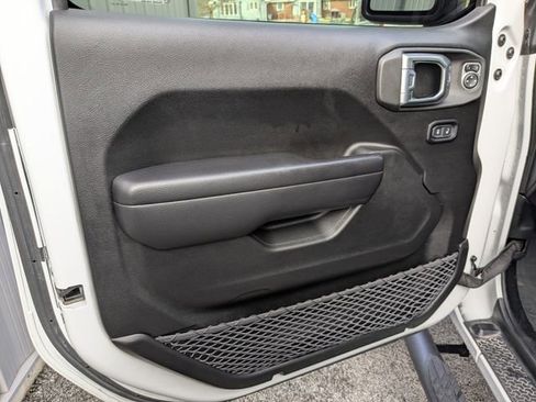 Used 2021 Jeep Wrangler Unlimited Sport image 25