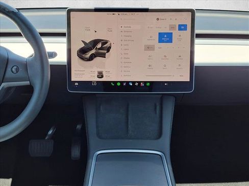 Used 2023 Tesla Model Y Long Range AWD/4WD image 15
