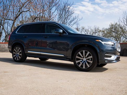 Certified 2025 Volvo XC90 B6 Plus AWD/4WD image 7