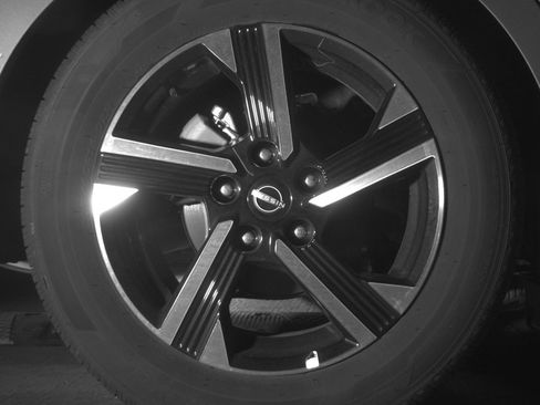 Used 2025 Nissan Sentra SV FWD image 15