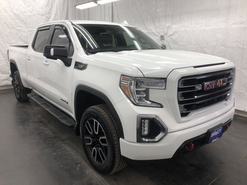 Used 2020 GMC Sierra 1500 AT4 w/ AT4 Preferred Package image 2