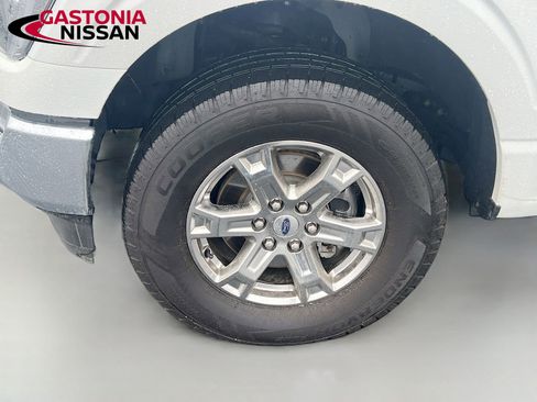 Used 2023 Ford F150 Lariat w/ Trailer Tow Package image 41