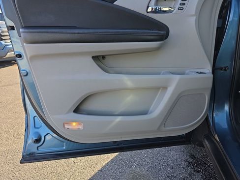 Used 2016 Honda Pilot Touring image 11